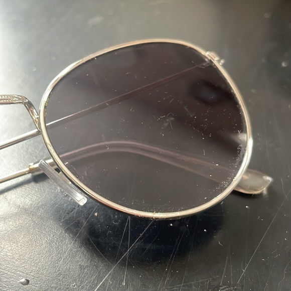 Urban sunglasses - Picture 3 of 3